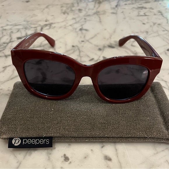 peepers Accessories Peepers Center Stage Sunglasses With